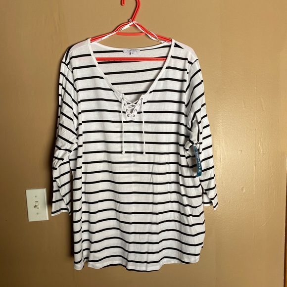 Plus size shirt - Picture 1 of 2